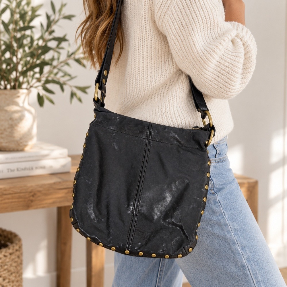 VTG! Fossil Black Leather Studded Crossbody Bag Shoulder Bag Genuine Leather Y2K